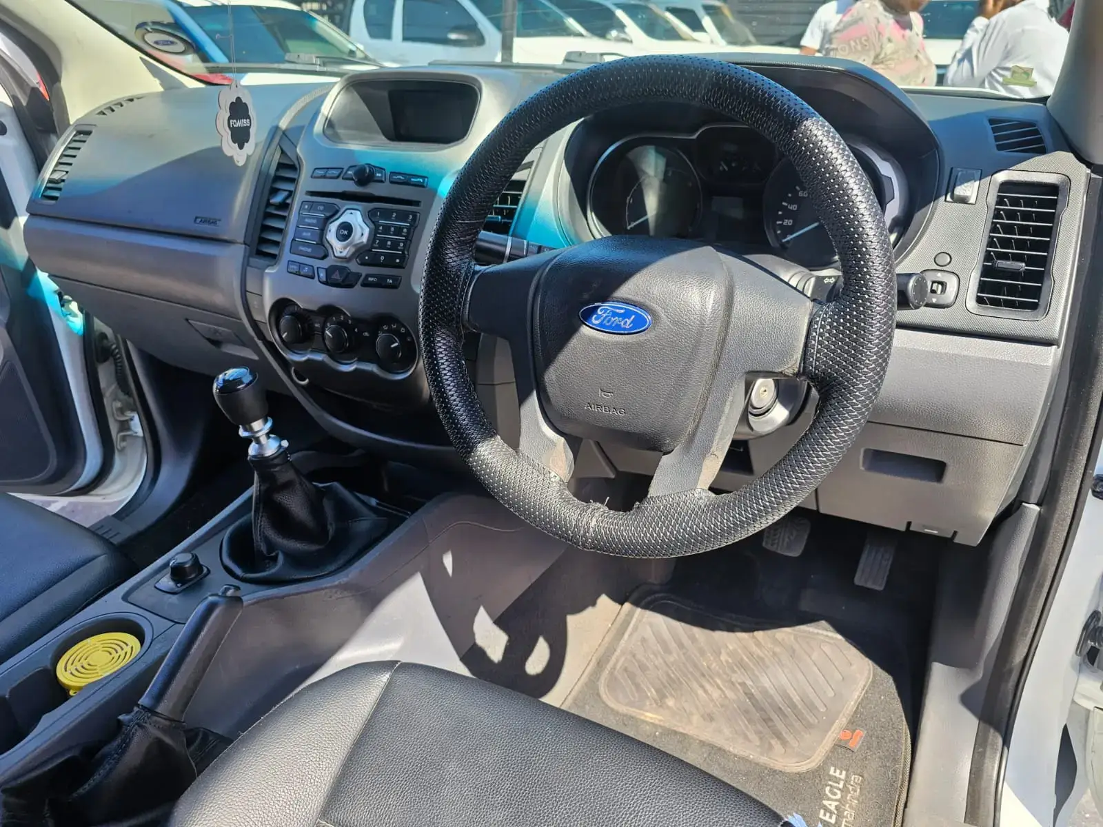 2012 Ford Ranger 2,2tdci Single cab XL Manual 4x4 - Image 17