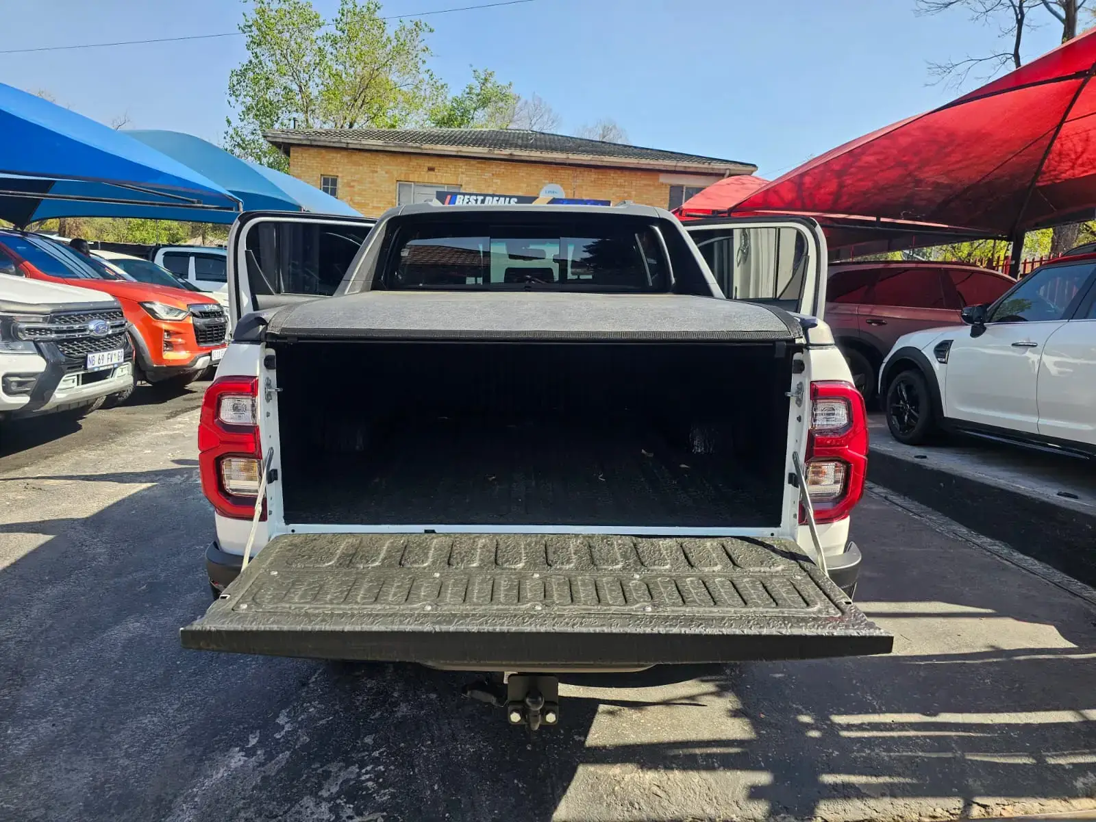 2025 Toyota Hilux 2.8GD-6 V48 DOUBLE CAB - Image 30