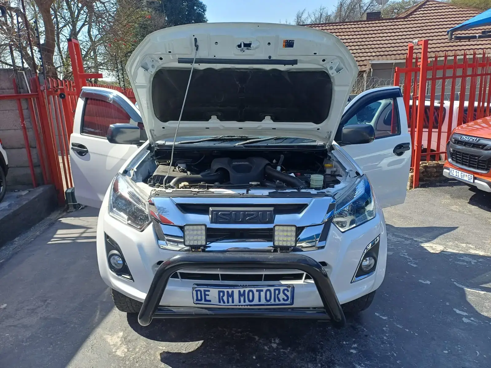 2017 ISUZU KB 300 D-TEQ - Image 20
