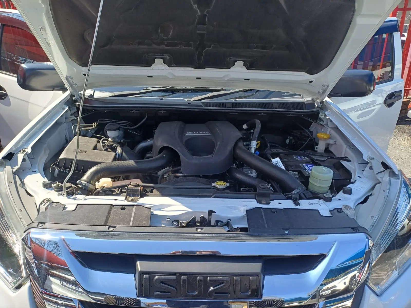 2017 ISUZU KB 300 D-TEQ - Image 19