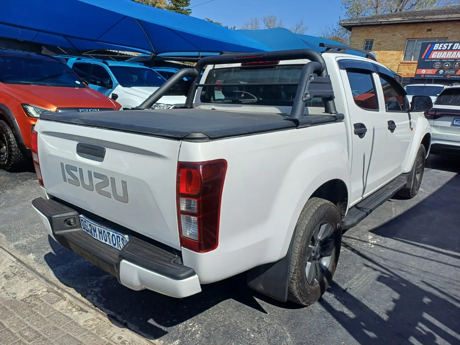 2017 ISUZU KB 300 D-TEQ - Image 11