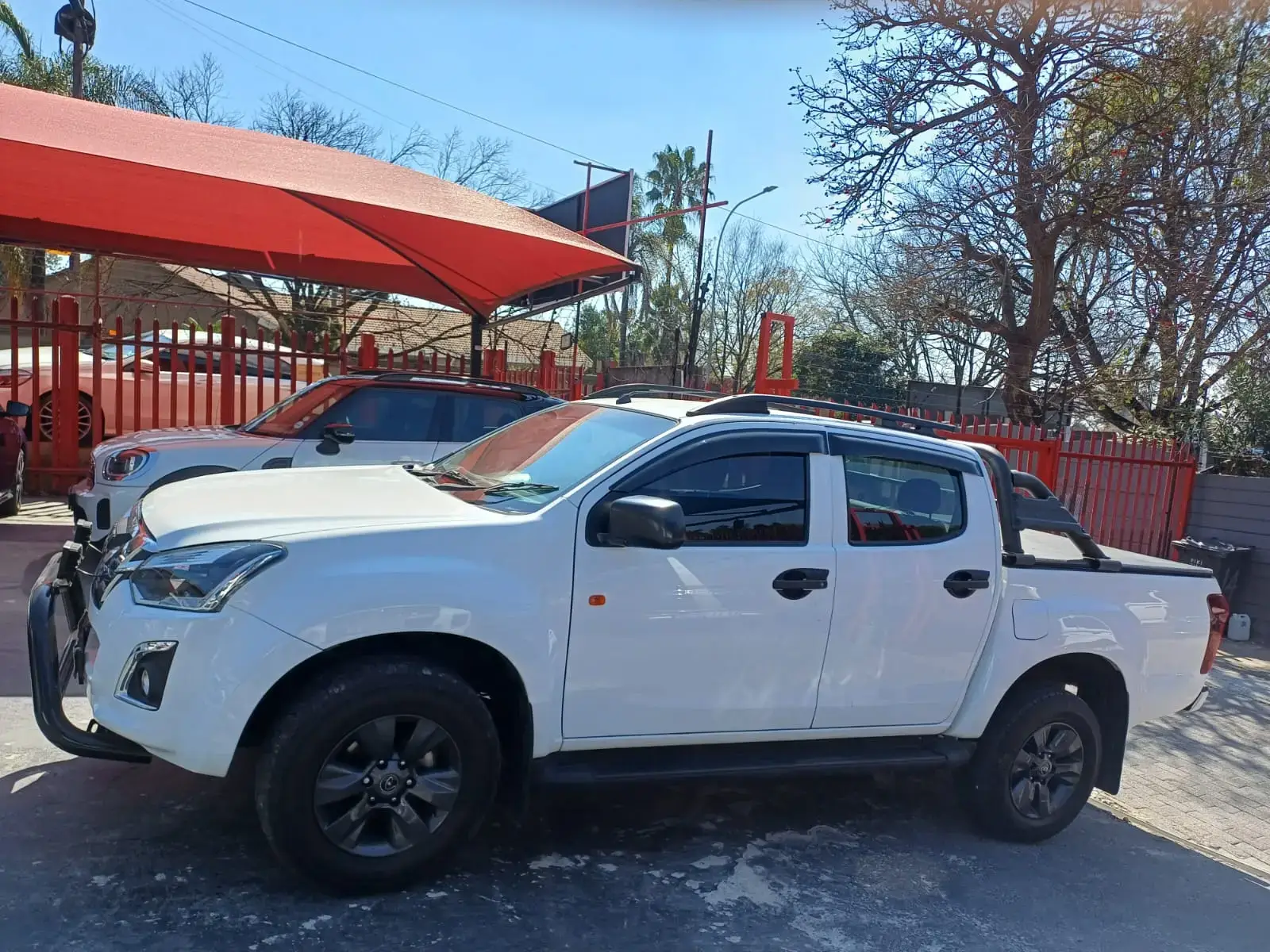 2017 ISUZU KB 300 D-TEQ - Image 5