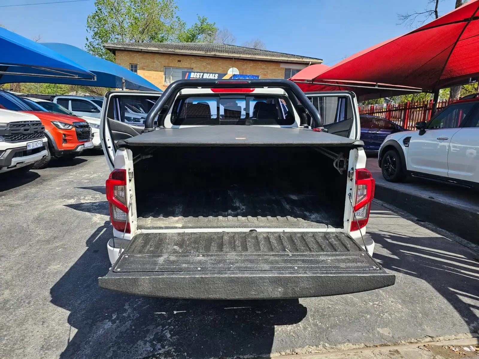 2021 NISSAN NAVARA 2.5 PR0 - Image 19