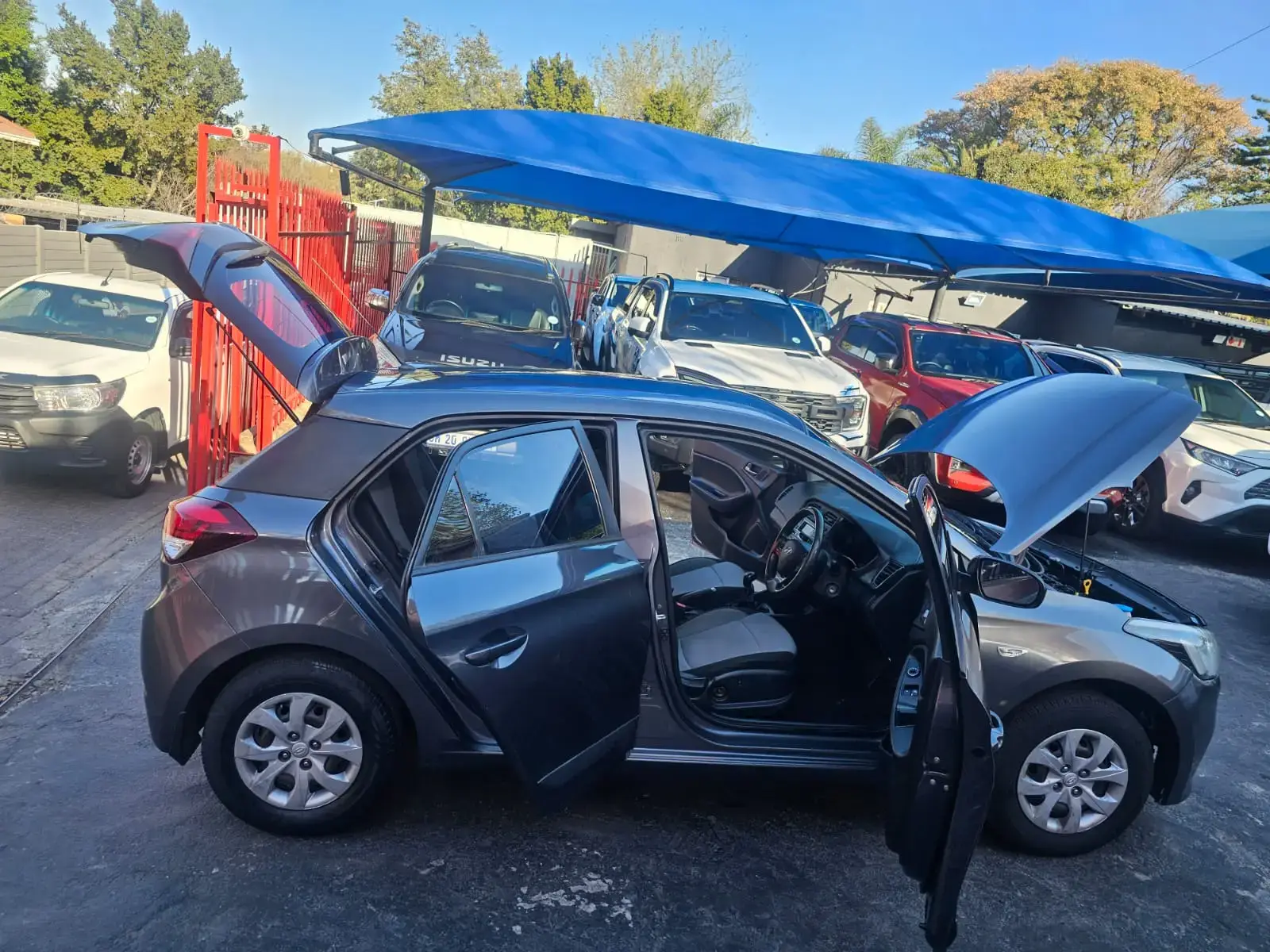 2015 HYUNDAI I20 1,2 - Image 21