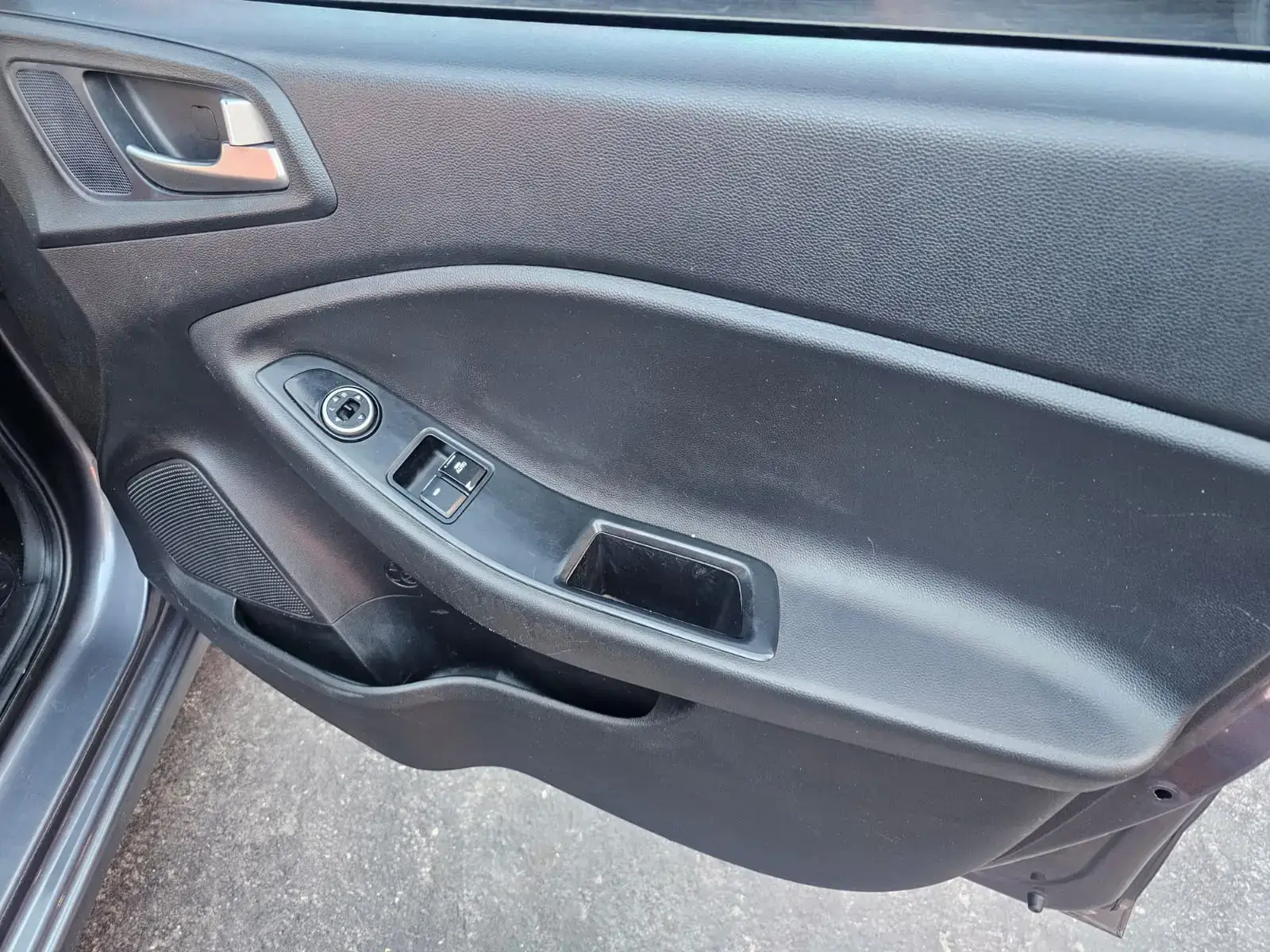 2015 HYUNDAI I20 1,2 - Image 16