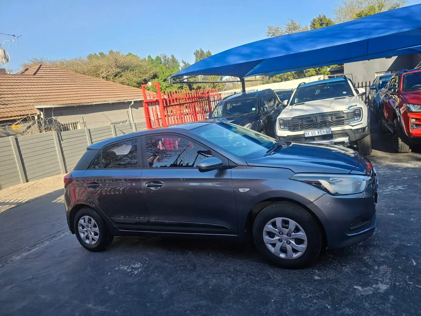 2015 HYUNDAI I20 1,2 - Image 2