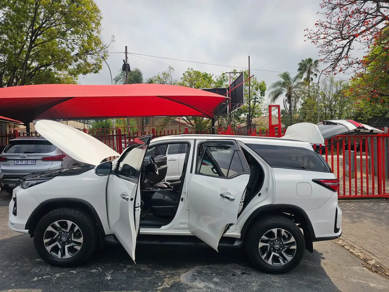 2025 Toyota Fortuner 2.4GD-6 - Image 17