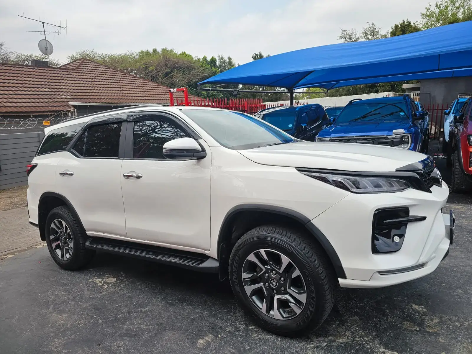 2025 Toyota Fortuner 2.4GD-6 - Image 2