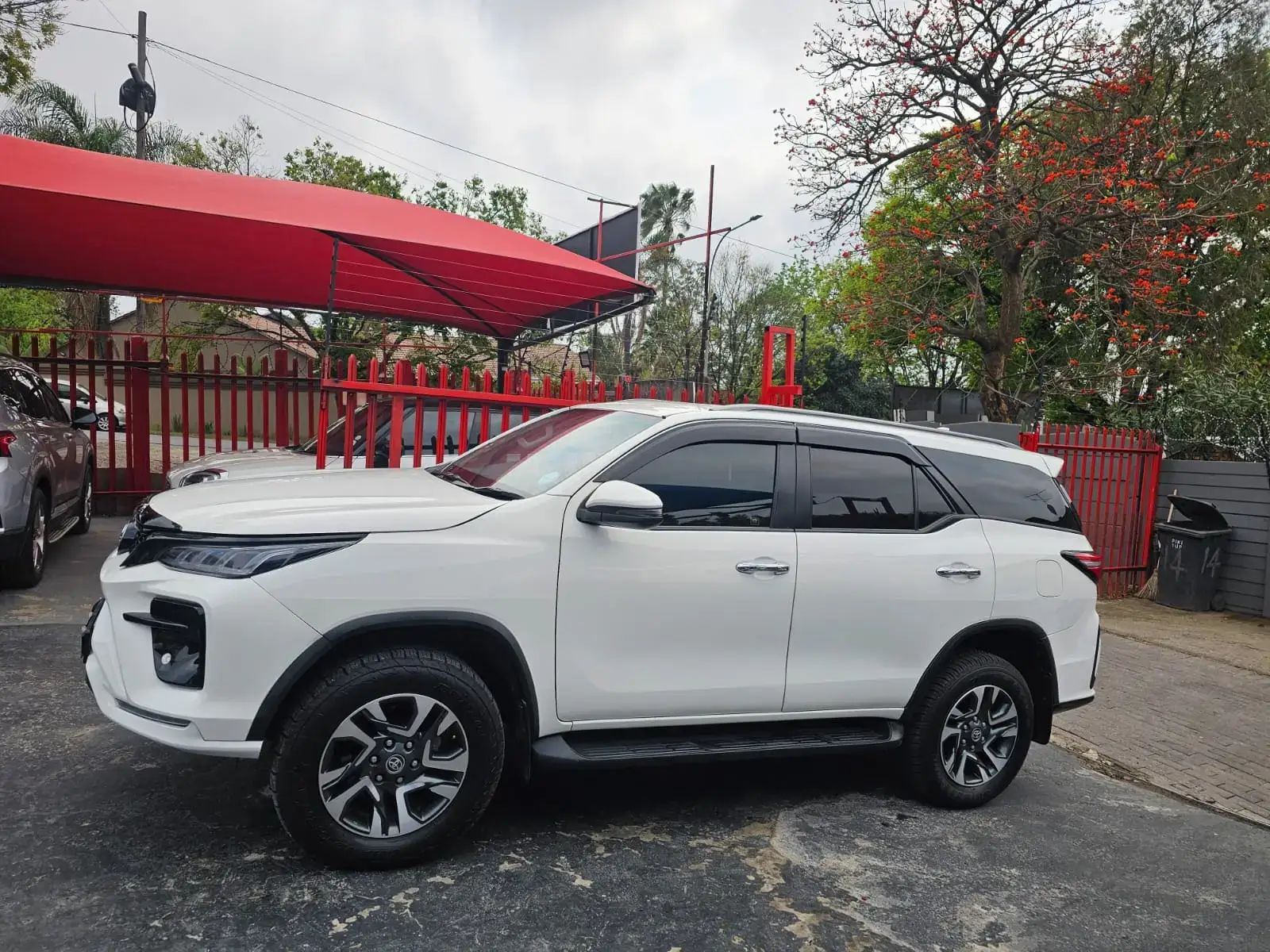 2025 Toyota Fortuner 2.4GD-6 - Image 2