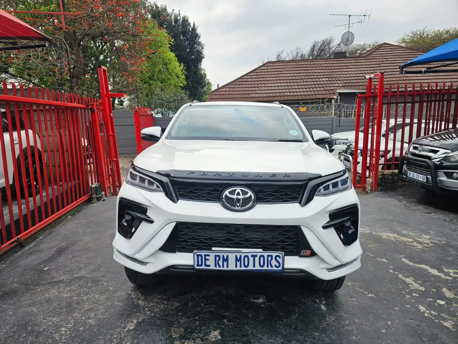 2025 Toyota Fortuner 2.4GD-6 - Image 2