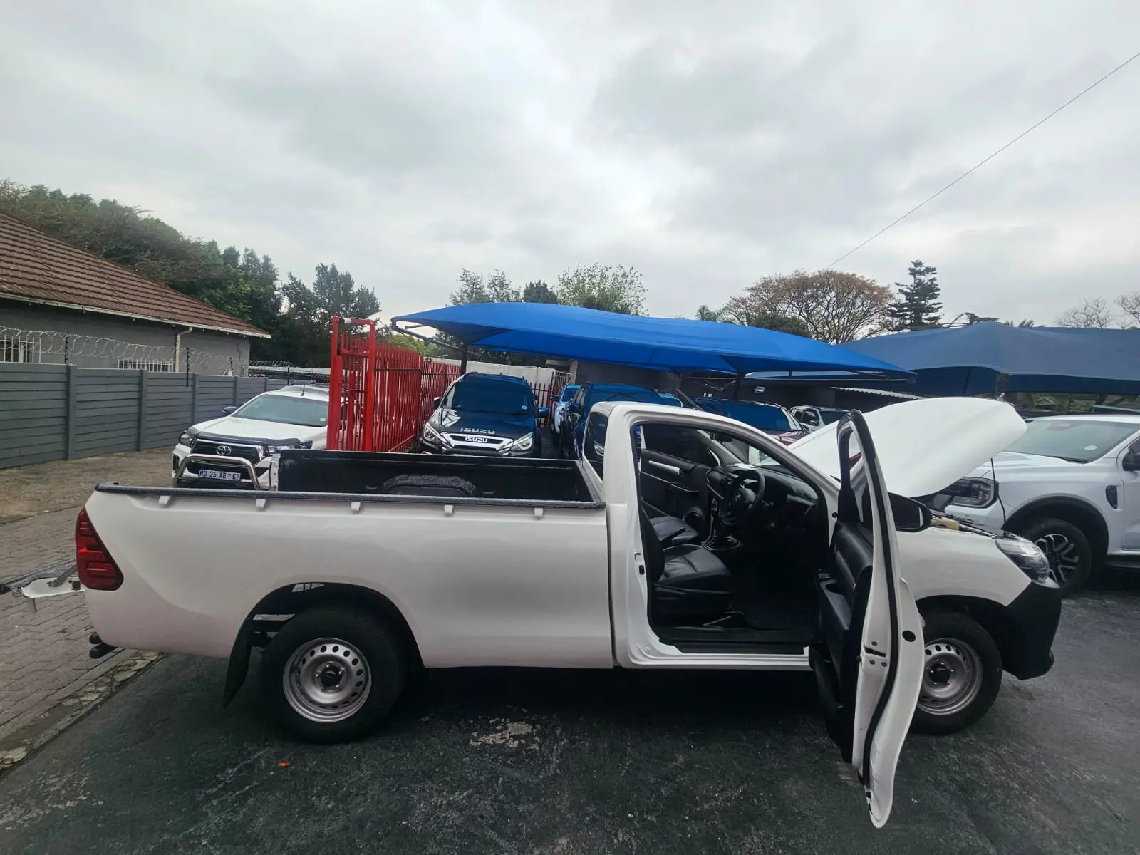 2024 Toyota Hilux 2.4gd - Image 20