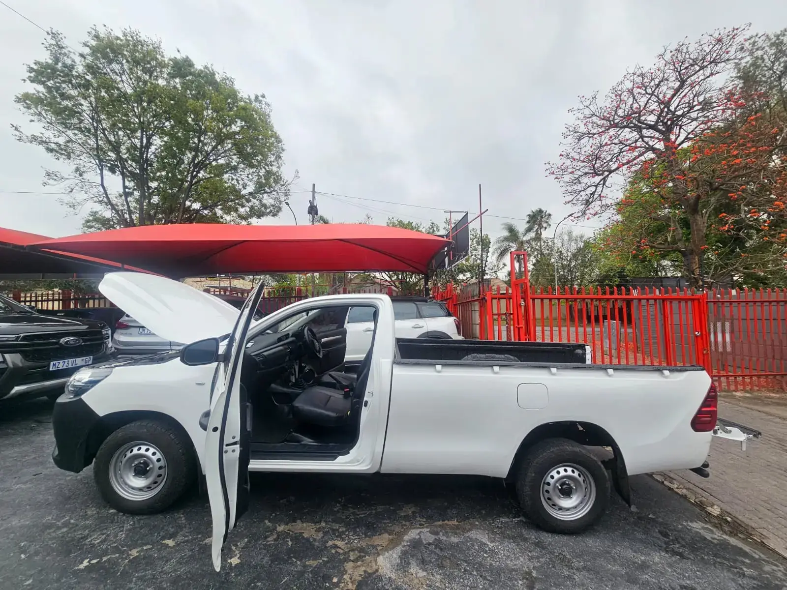 2024 Toyota Hilux 2.4gd - Image 21