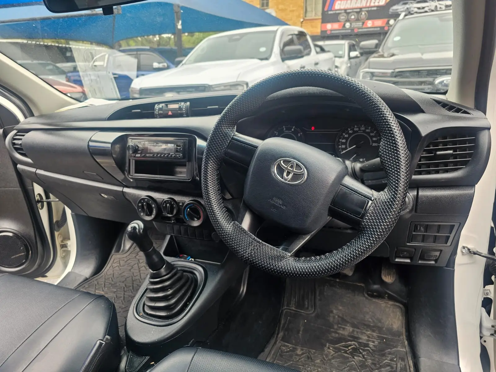 2024 Toyota Hilux 2.4gd - Image 12