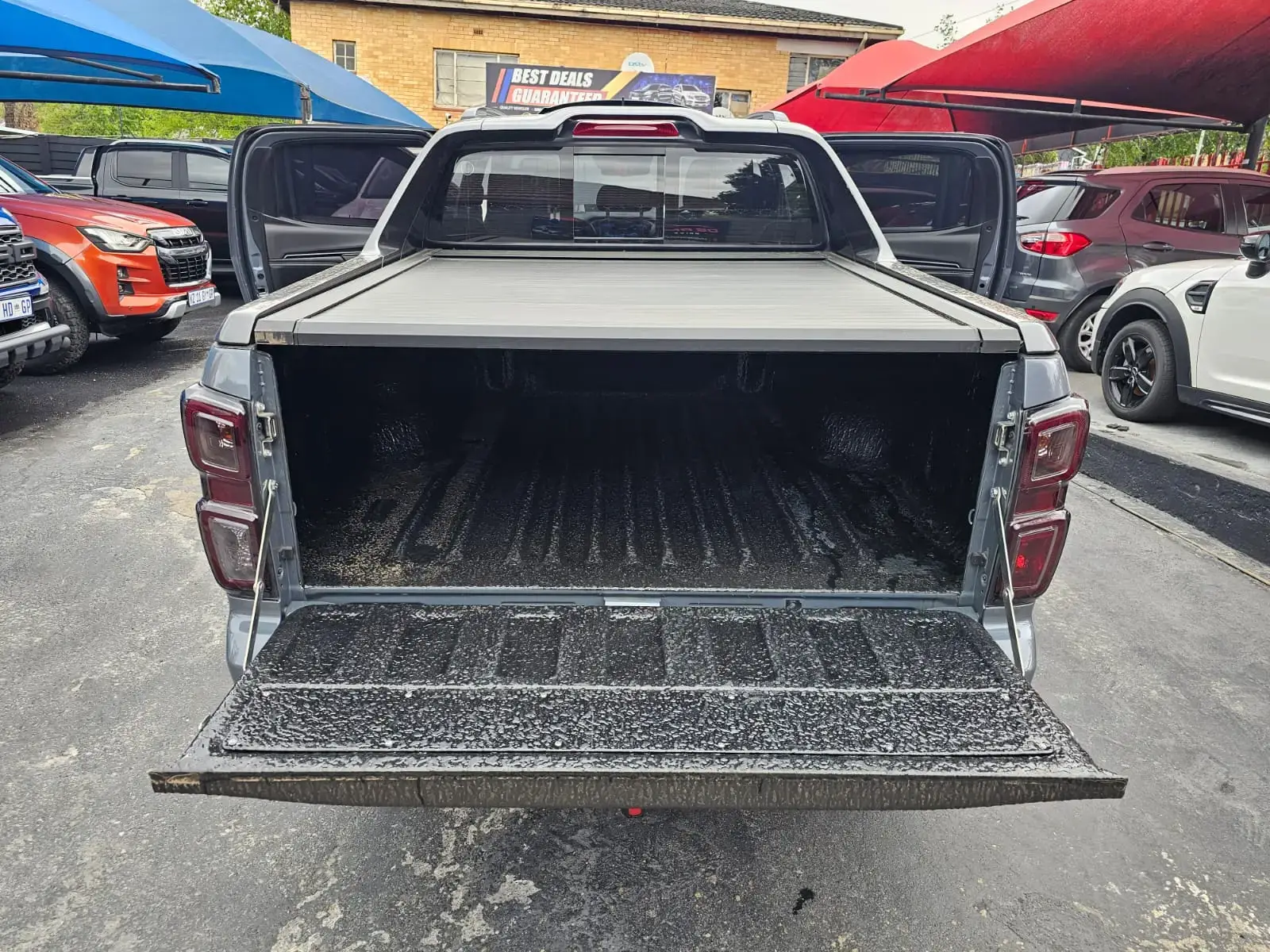 2025 Isuzu D-Max 3.0 DOUBLE CAB V CROSS 4X4 - Image 23